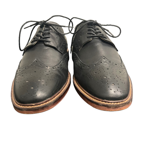 Banana Republic Mens Black Italian Leather Dress Shoes Wingtip Oxfords Size 11M - Picture 3 of 11